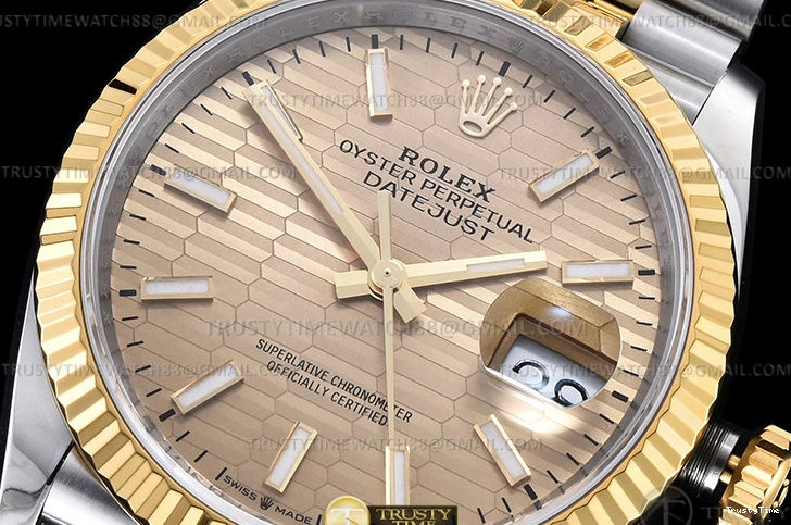 0406 RDJ0450A – DJ 36mm Jub Flt 904L YG SS P-Gold Stk VSF VS Comfortable 764